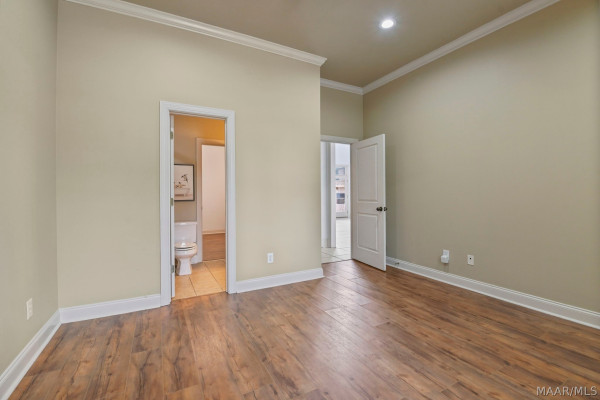 8613 Lillian Place