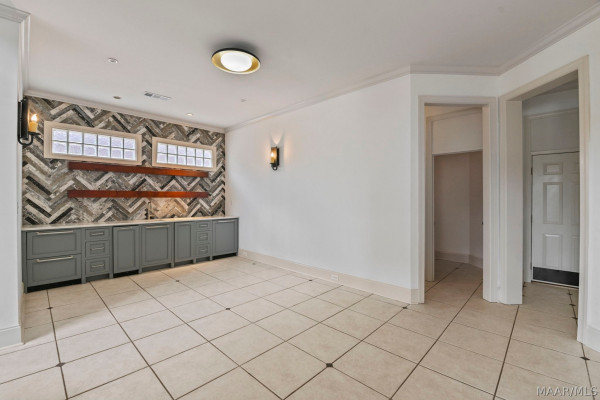 8613 Lillian Place