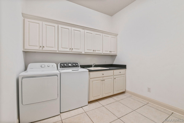 8613 Lillian Place