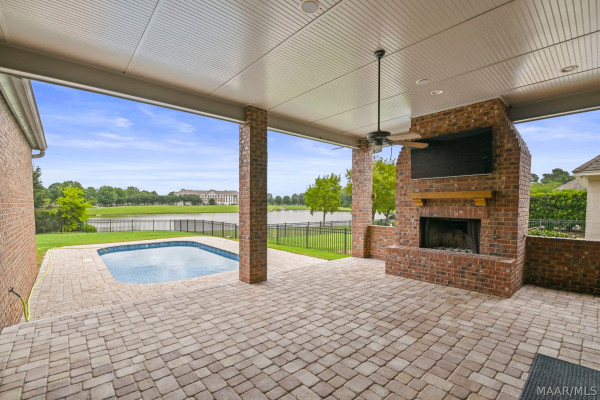8613 Lillian Place