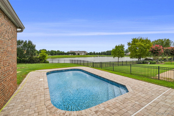 8613 Lillian Place
