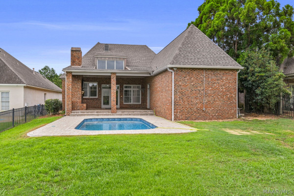 8613 Lillian Place