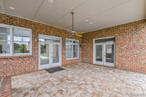 8613 Lillian Place