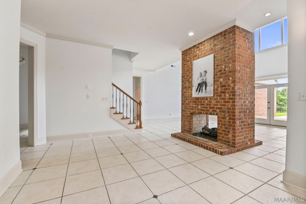 8613 Lillian Place