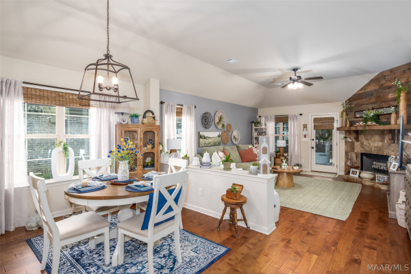 9155 CRESCENT LODGE Circle