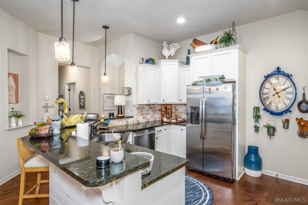 9155 CRESCENT LODGE Circle