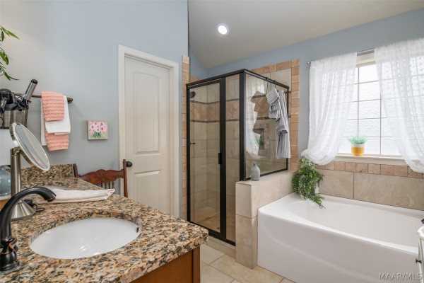 9155 CRESCENT LODGE Circle