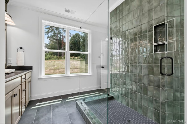 549 Argyle Circle
