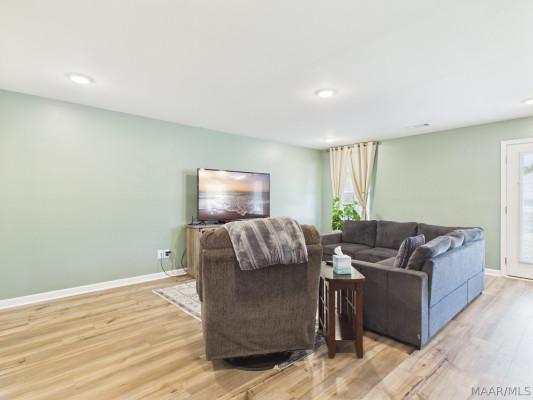 375 Kohn Drive