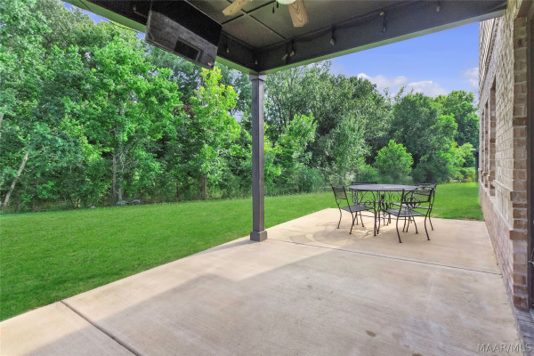 5868 Blevins Circle