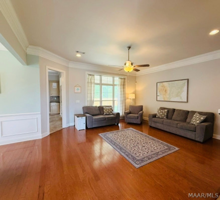 9767 Farnham Drive