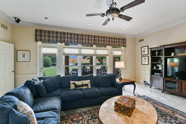 2147 VAUGHN Lane