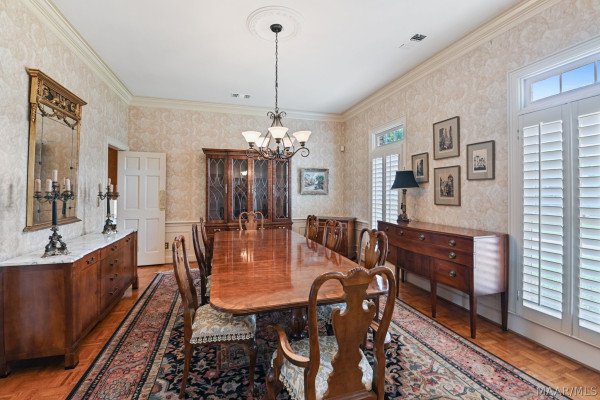 2147 VAUGHN Lane