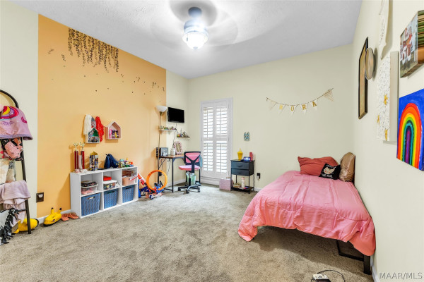 1400 MIDLANE Court