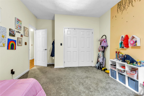 1400 MIDLANE Court