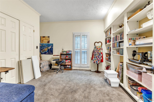 1400 MIDLANE Court
