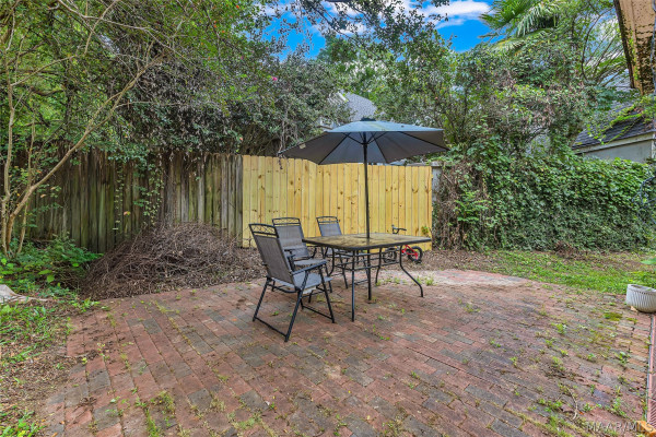 1400 MIDLANE Court
