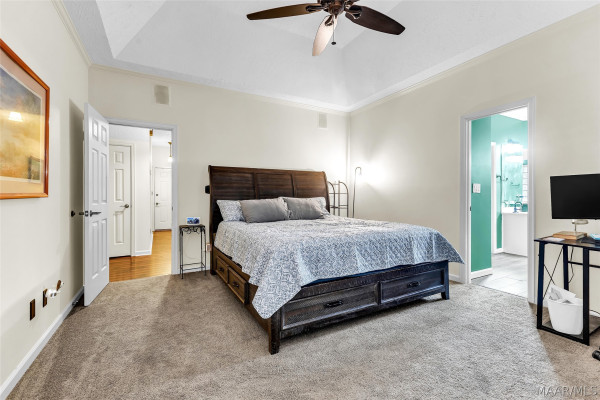 1400 MIDLANE Court