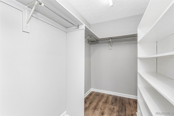 6016 CAMELOT Court