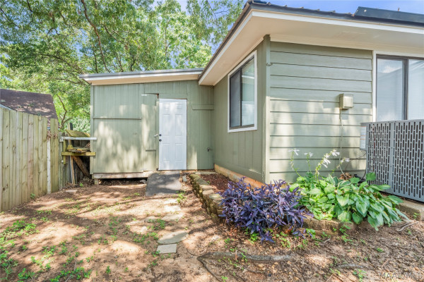 6016 CAMELOT Court