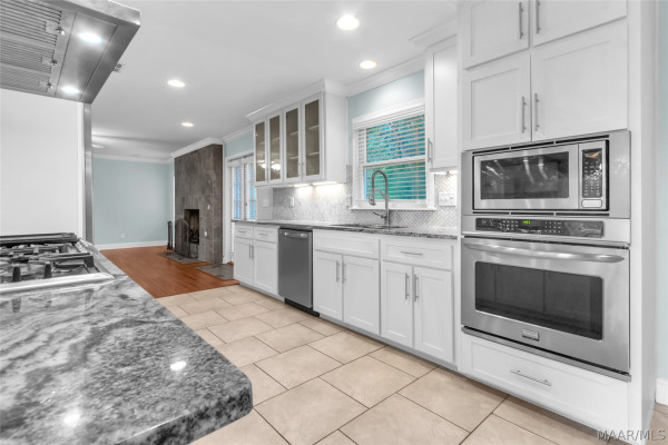 3123 Hathaway Place