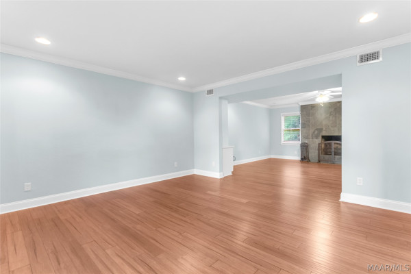 3123 Hathaway Place