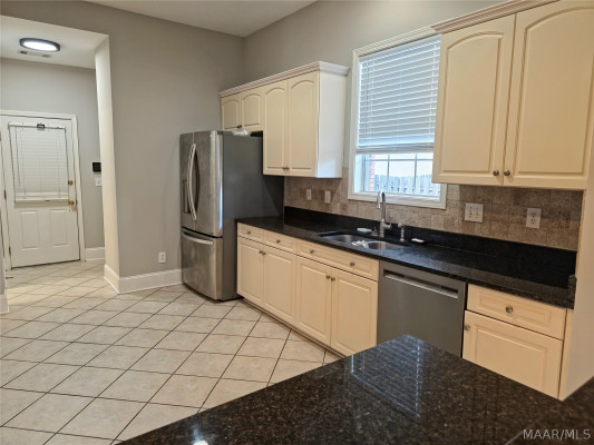 8512 PIPIT Court