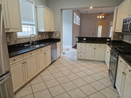 8512 PIPIT Court