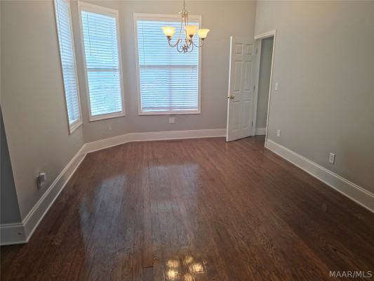8512 PIPIT Court