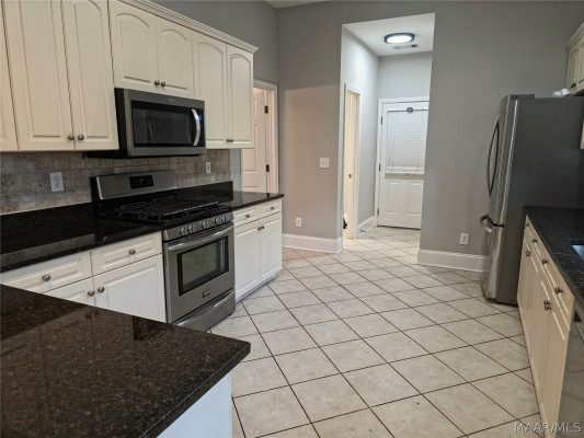 8512 PIPIT Court
