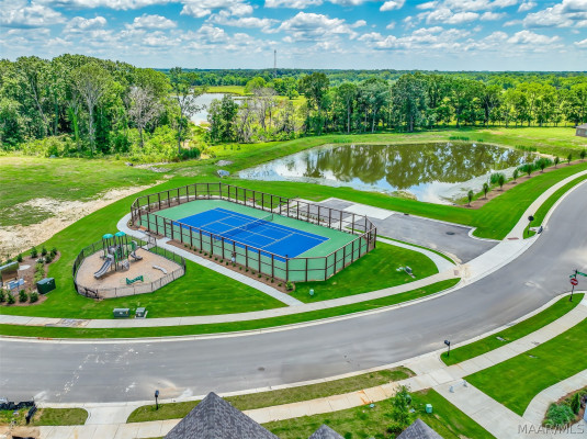 960 Cavalier Drive