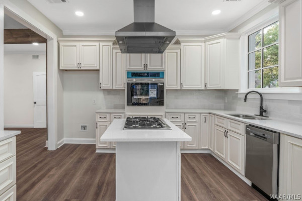 3135 Lexington Road