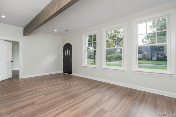 3135 Lexington Road