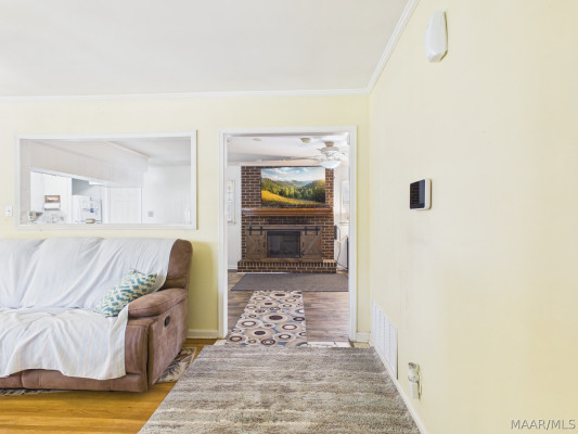 3796 Royal Crest Drive