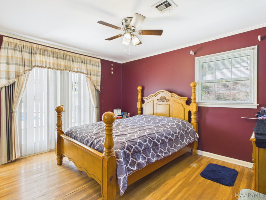 3796 Royal Crest Drive