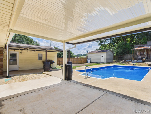 3796 Royal Crest Drive