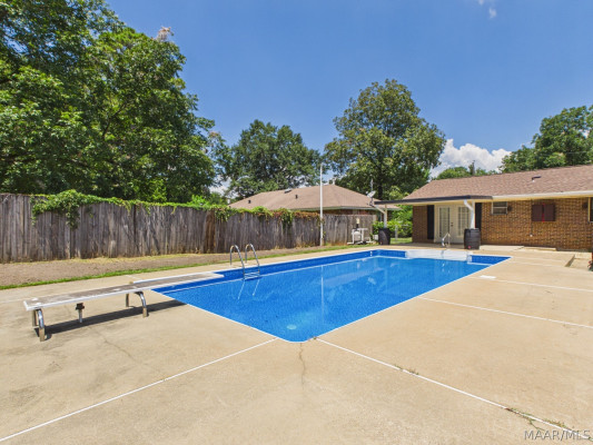 3796 Royal Crest Drive
