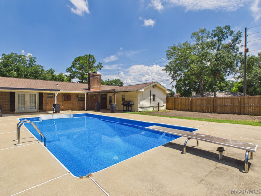 3796 Royal Crest Drive