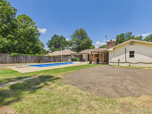 3796 Royal Crest Drive