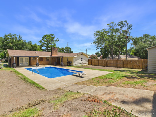 3796 Royal Crest Drive