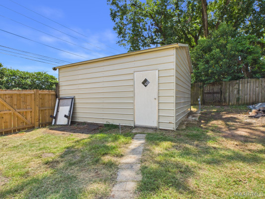 3796 Royal Crest Drive