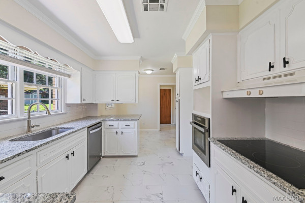 3920 Meredith Drive