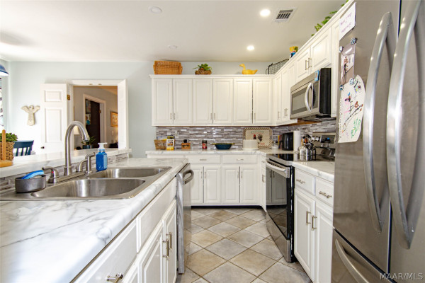 1517 Charleton Drive