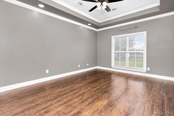 34 Village Way Court