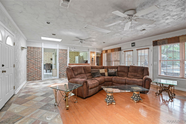1347 Tudor Drive