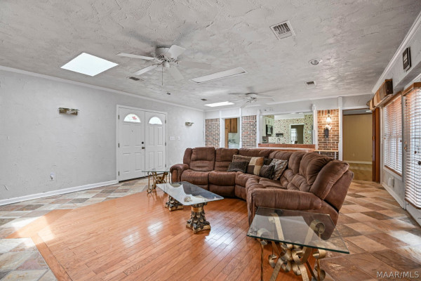 1347 Tudor Drive