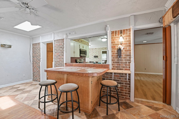 1347 Tudor Drive