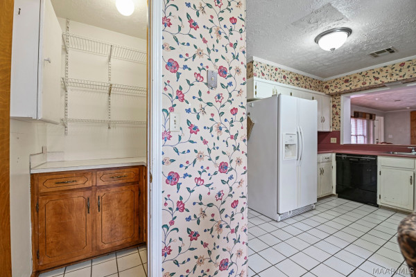 1347 Tudor Drive
