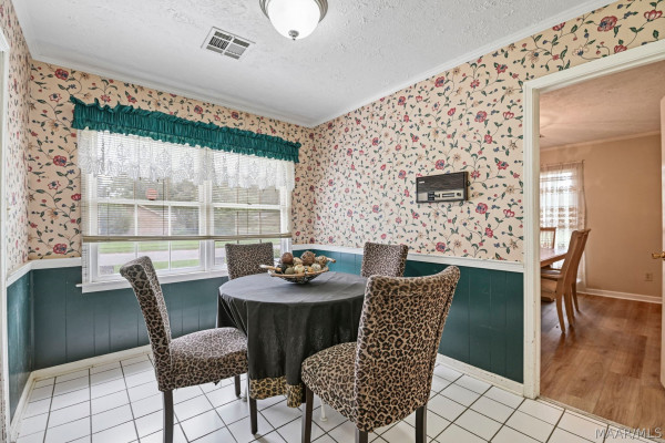 1347 Tudor Drive
