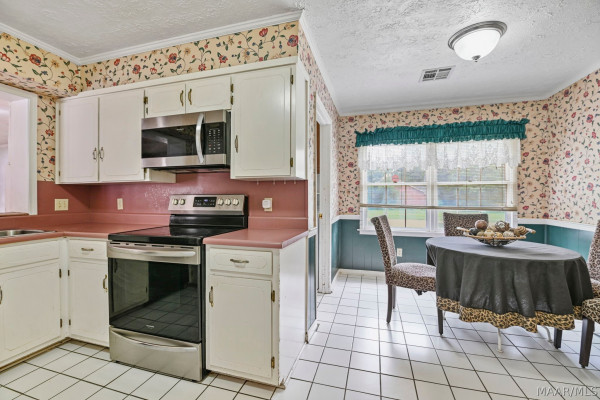 1347 Tudor Drive